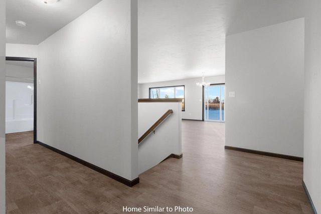 1719 BETTY JEAN LANE, Green Bay, WI 54313