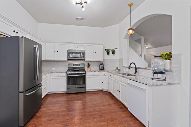 902 Lavender CV, Pflugerville, TX 78660