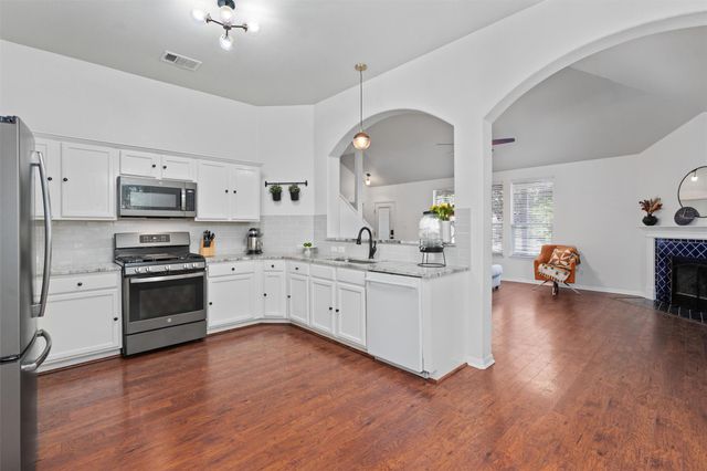 902 Lavender CV, Pflugerville, TX 78660