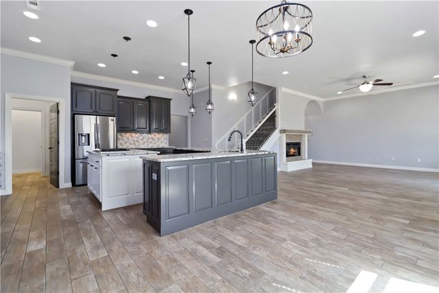 775 Via Lucca Avenue, Tontitown, AR 72762