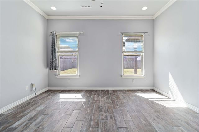 775 Via Lucca Avenue, Tontitown, AR 72762