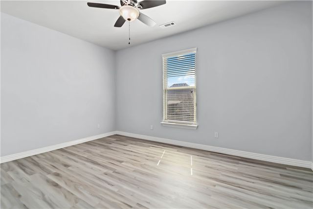 775 Via Lucca Avenue, Tontitown, AR 72762