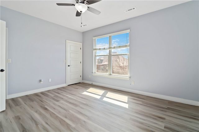 775 Via Lucca Avenue, Tontitown, AR 72762