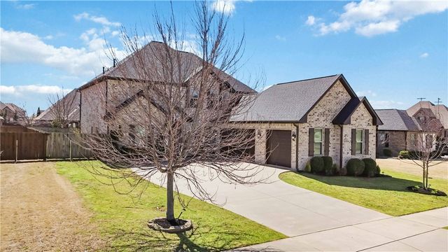 775 Via Lucca Avenue, Tontitown, AR 72762