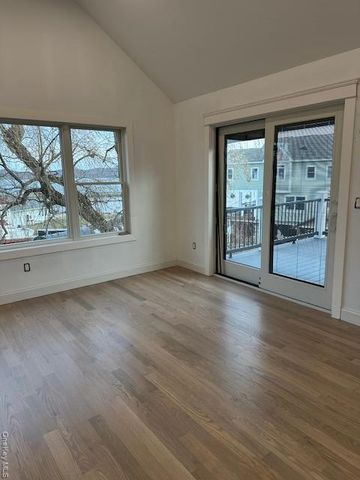 74 Beach Road, Stony Point, NY 10980