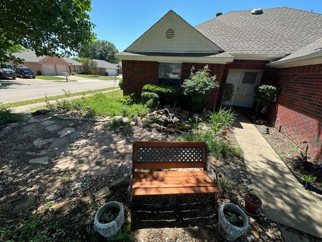 1216 Princeton Place, Euless, TX 76040