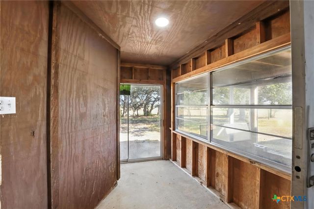 256 Dixie Lane, Victoria, TX 77904