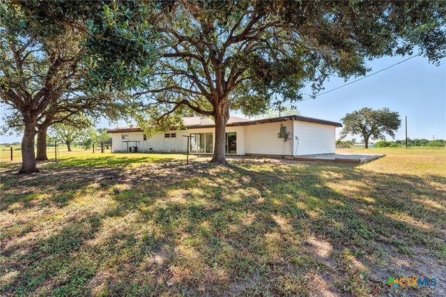256 Dixie Lane, Victoria, TX 77904