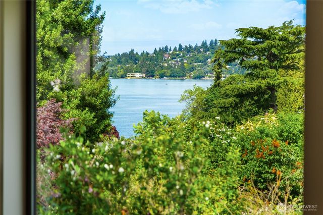 4114 48th Avenue S, Seattle, WA 98118