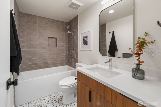 4114 48th Avenue S, Seattle, WA 98118