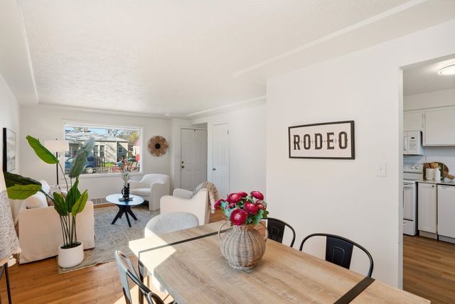 822 E GARLAND Ave, Spokane, WA 99207