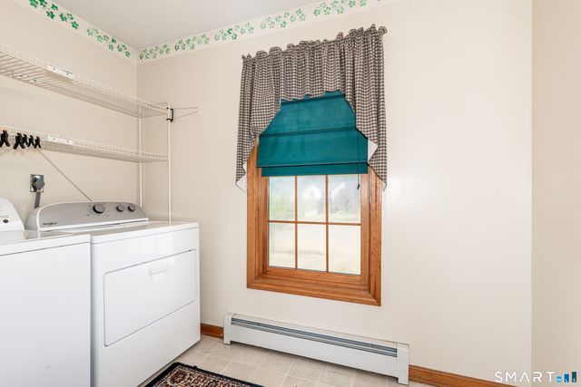 23 Sara Circle, North Haven, CT 06473