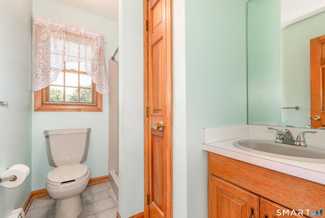 23 Sara Circle, North Haven, CT 06473