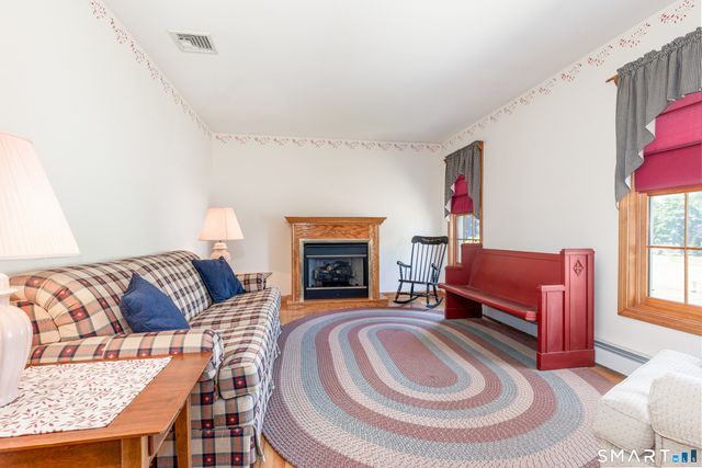 23 Sara Circle, North Haven, CT 06473
