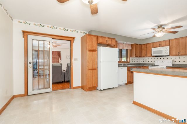 23 Sara Circle, North Haven, CT 06473