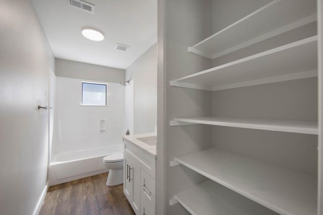2937 La Estancia Lane, Houston, TX 77093