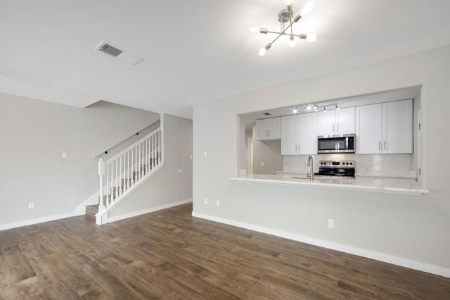 2937 La Estancia Lane, Houston, TX 77093