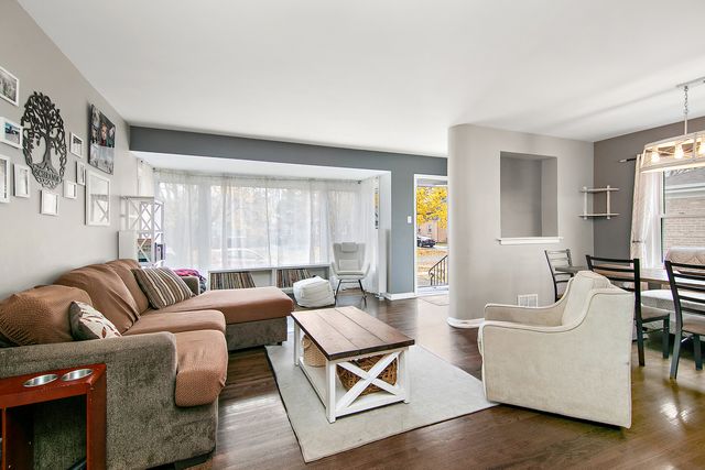 18524 Gottschalk Avenue, Homewood, IL 60430