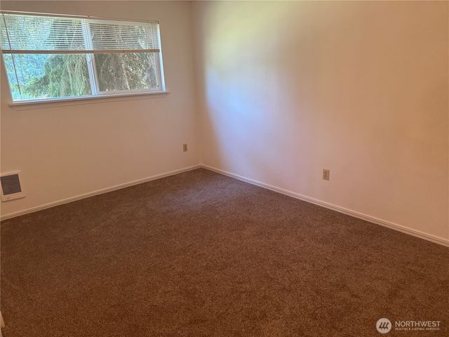 31219 62nd Avenue Ct S, Roy, WA 98580