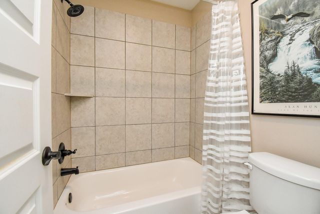 5910 Diamond Shadow Court, Richmond, TX 77469