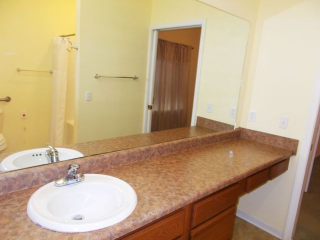 501 Caraway Ct, Dickson, TN 37055