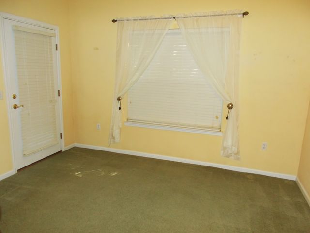 501 Caraway Ct, Dickson, TN 37055