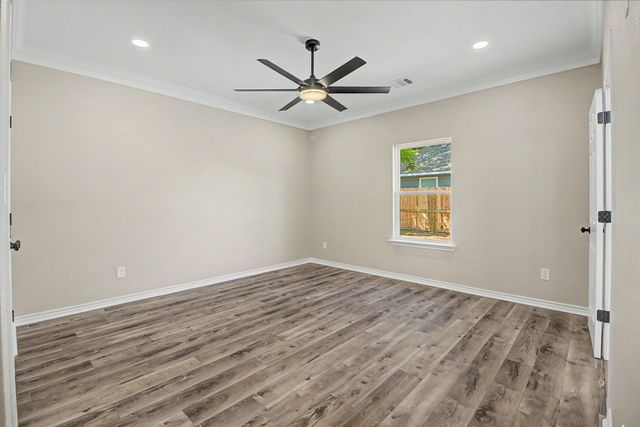 509 Milam Street, Hearne, TX 77859