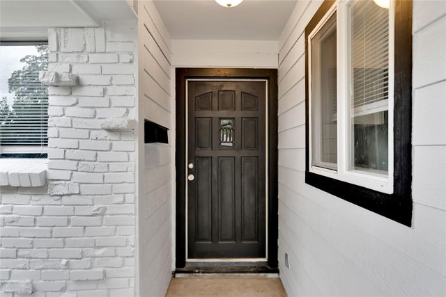 5616 Maceo Lane, Fort Worth, TX 76112