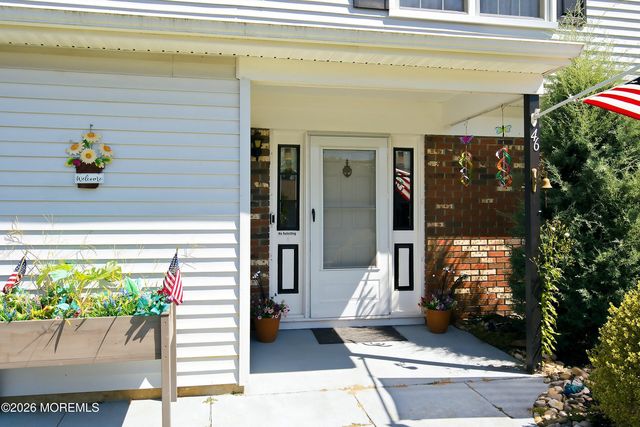 46 Hedgewood Road, Howell, NJ 07731