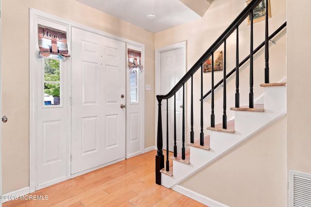 46 Hedgewood Road, Howell, NJ 07731