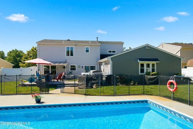 46 Hedgewood Road, Howell, NJ 07731