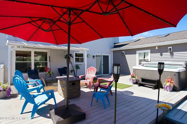 46 Hedgewood Road, Howell, NJ 07731