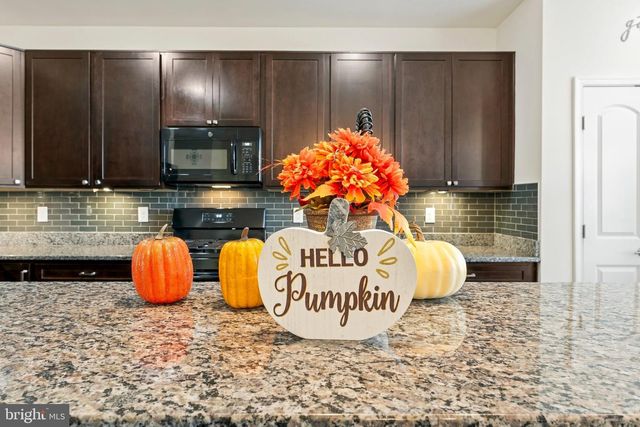 18 ORCHID LN, Stafford, VA 22554