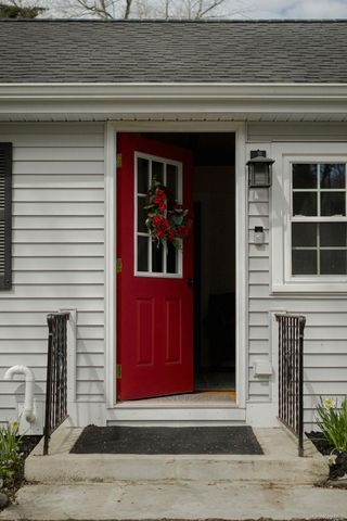 307 Sepasco Lake, Rhinebeck, NY 12572