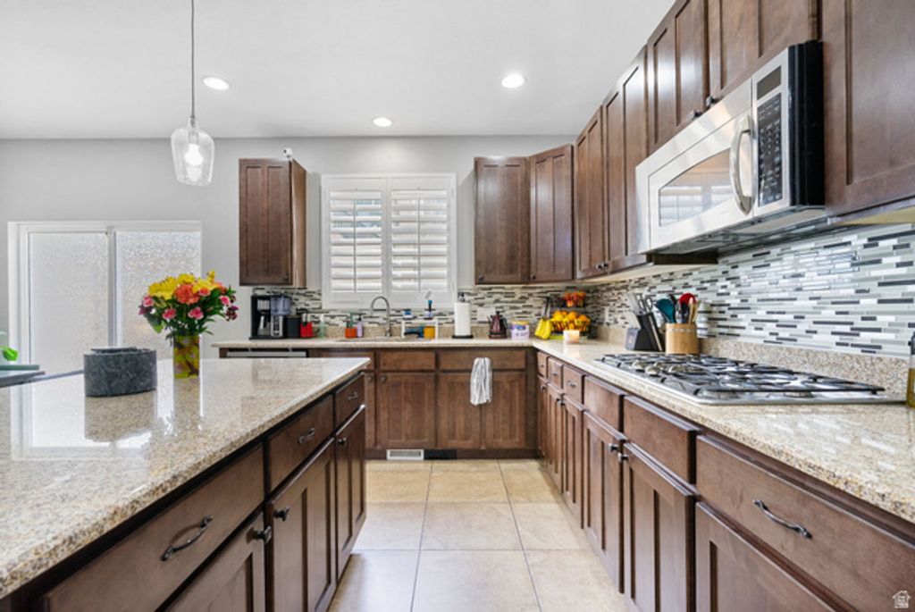 Image 8 of property listing at 14662 S BIRKEN ST, Herriman, UT 84096