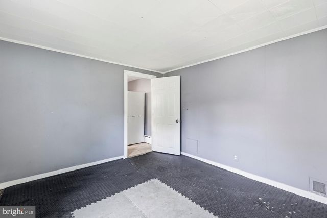 48 POLAND ST, Trenton, NJ 08638