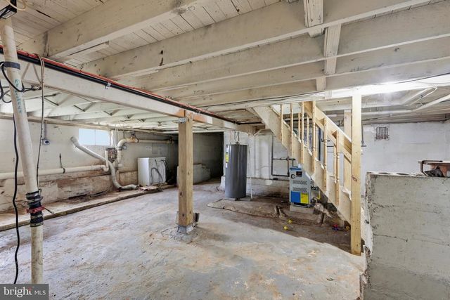 48 POLAND ST, Trenton, NJ 08638