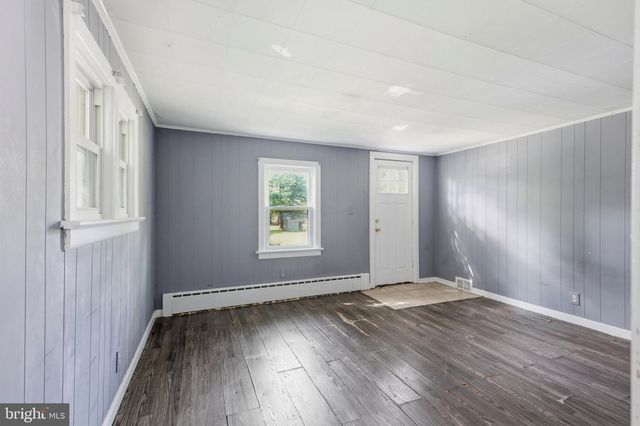 48 POLAND ST, Trenton, NJ 08638