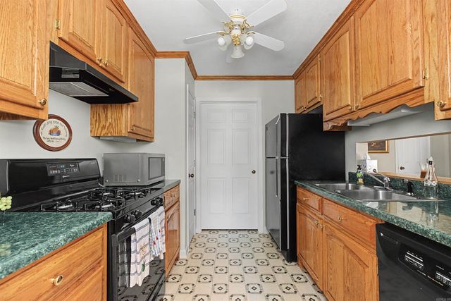 5 Par Lane, Pine Bluff, AR 71603