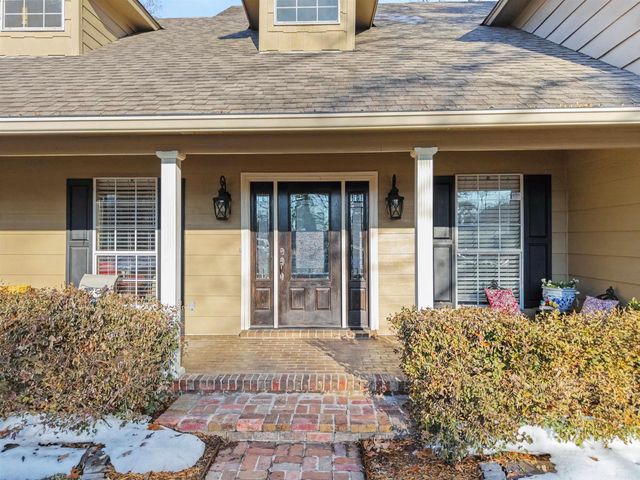 5 Par Lane, Pine Bluff, AR 71603