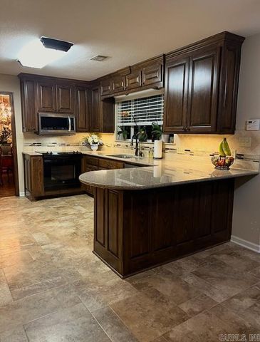 5 Par Lane, Pine Bluff, AR 71603