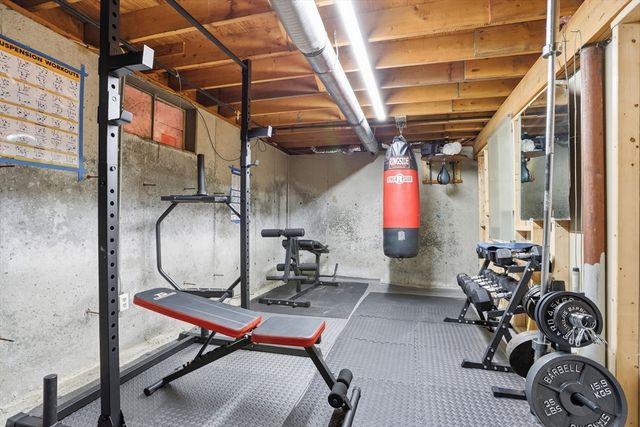 45 First St, Chelmsford, MA 01824