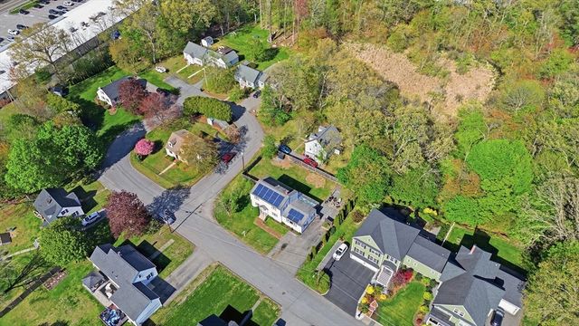 45 First St, Chelmsford, MA 01824