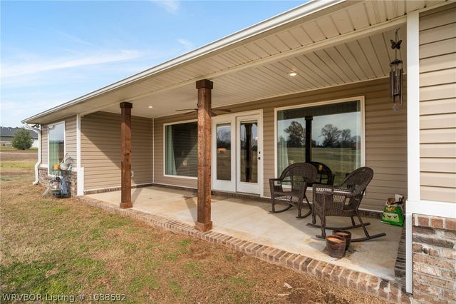 7727 Belmont Drive, Alma, AR 72921