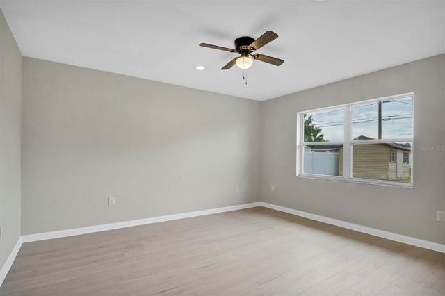 2925 DELROSE DRIVE N, Lakeland, FL 33805