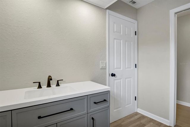 2925 DELROSE DRIVE N, Lakeland, FL 33805