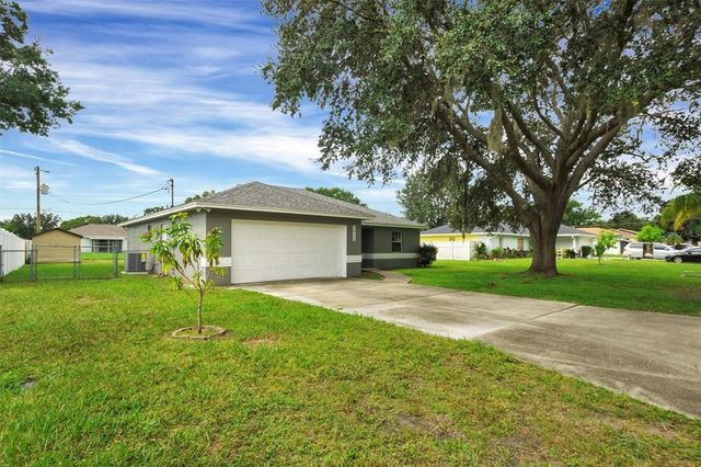 2925 DELROSE DRIVE N, Lakeland, FL 33805