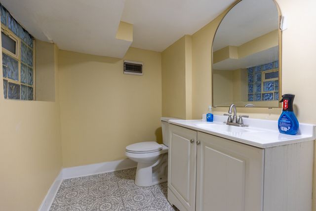 7518 S Union Avenue, Chicago, IL 60620