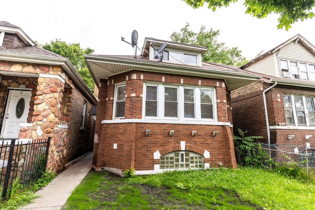 7518 S Union Avenue, Chicago, IL 60620