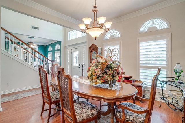 804 Summerlin Drive, Granbury, TX 76048